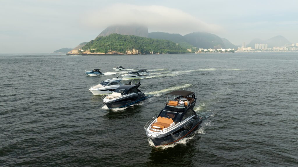 Embarcação NX Boats apresentada pela Cia Lake SC