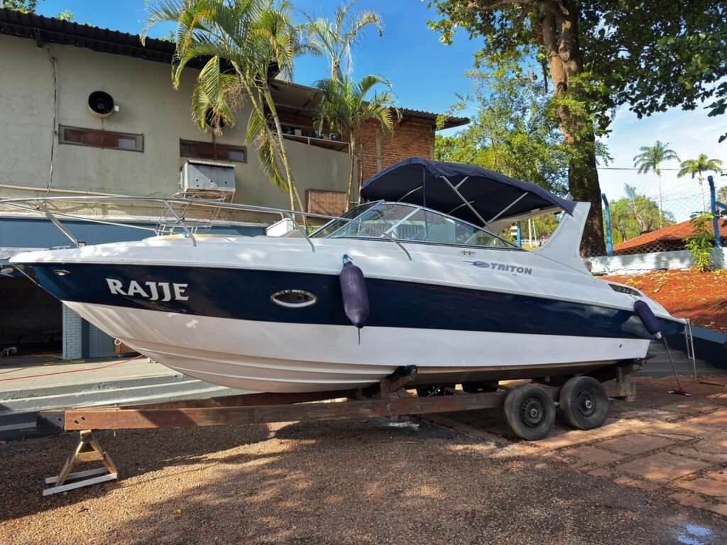 Triton 275 2012