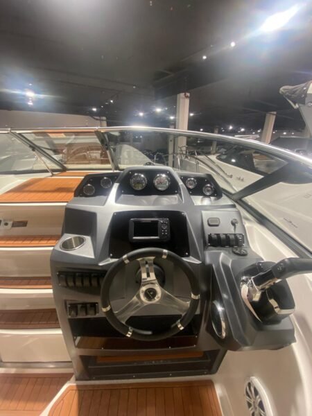 Ventura V300 2025