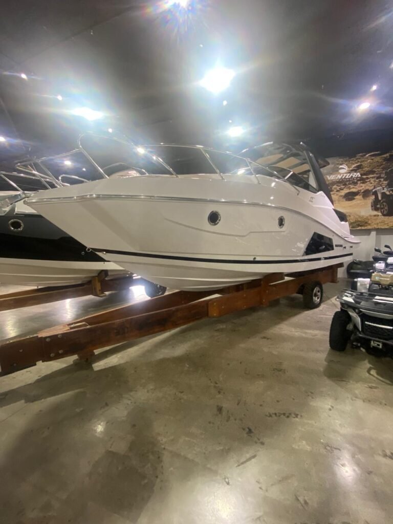 Ventura V300 2025