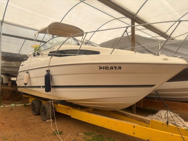 Bayliner 235 2000