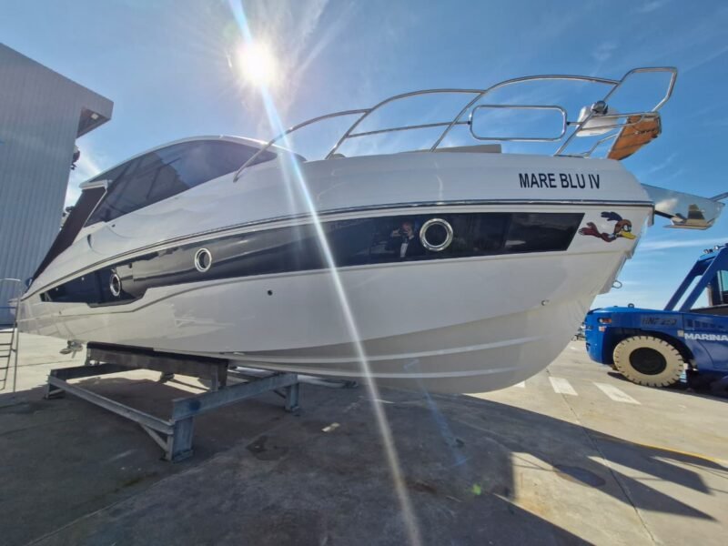 Coral 32 HT 2025