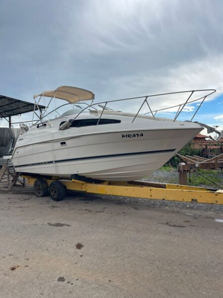 Bayliner 235 1999